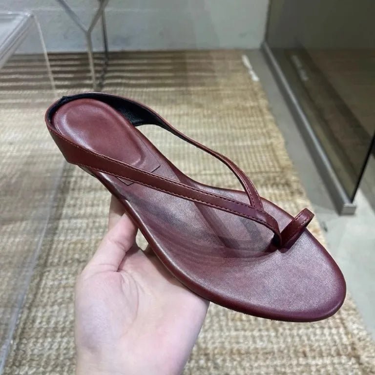 Lilla Clip Toe Flat Slipper